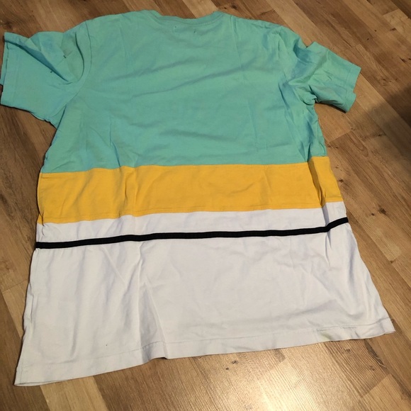 Men’s Unique Adidas 3 Stripe T-Shirt Size XL EUC - Picture 3 of 5